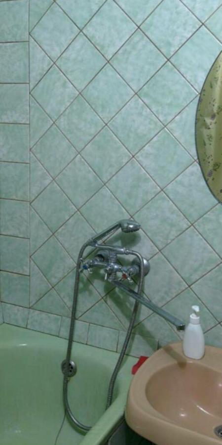 Уютная квартира рядом с метpo Холодная гора Харьков Экстерьер фото